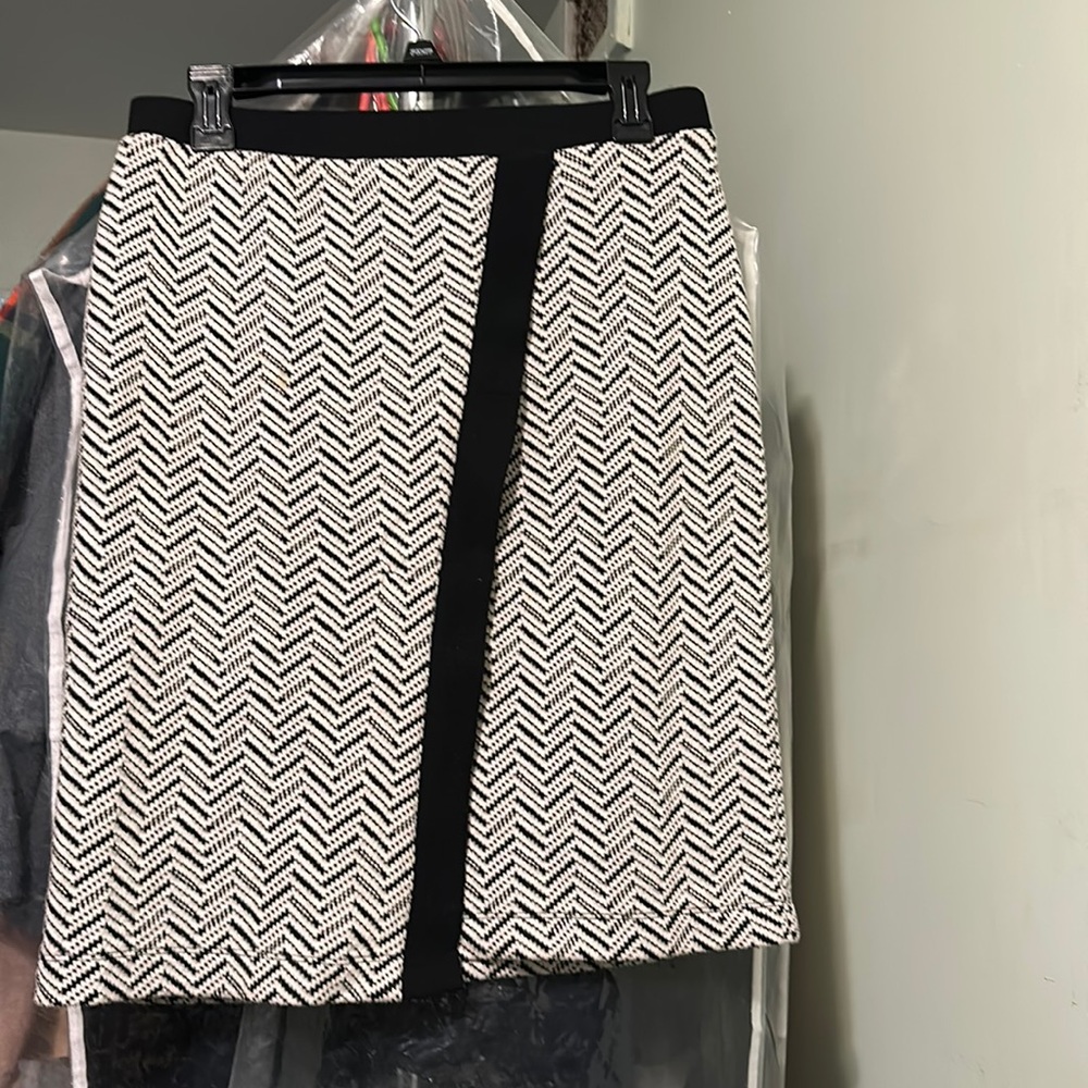 Zac & Rachel Black and White Wrap knit Skirt
